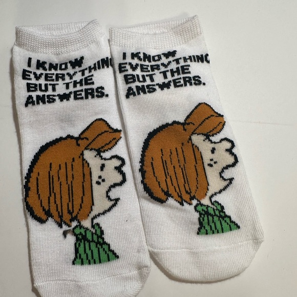 3/$12. Peanuts low-cut socks size 4 to 10. - Picture 3 of 3